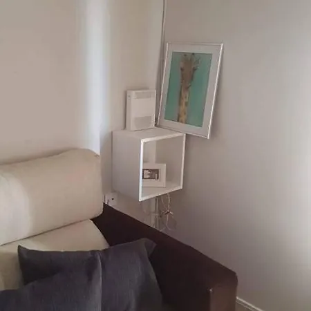 En Pleno Centro De Con Parking Economico Кадіс