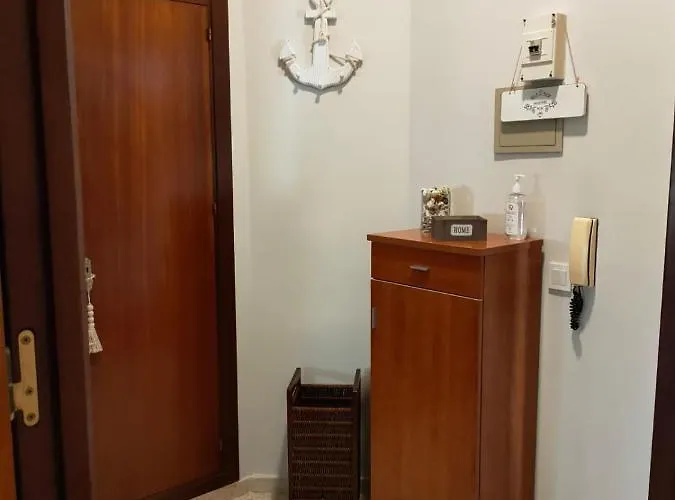 En Pleno Centro De Con Parking Economico * Cádiz