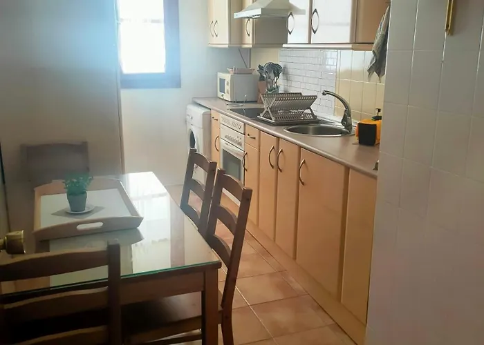 Lägenhet En Pleno Centro De Con Parking Economico Cádiz