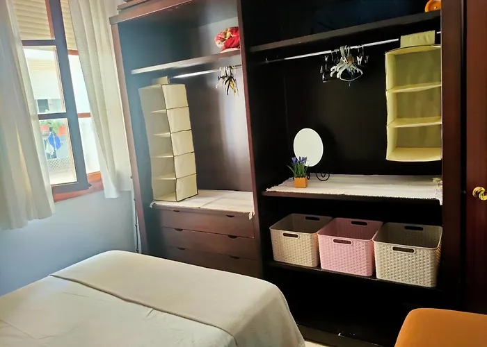 En Pleno Centro De Con Parking Economico