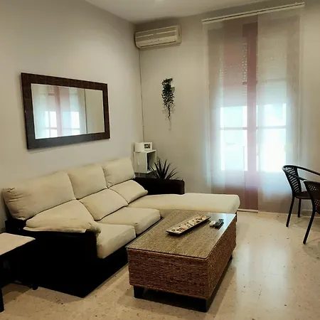 En Pleno Centro De Con Parking Economico *