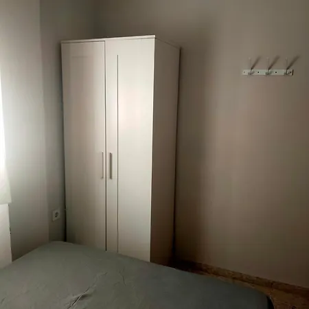 En Pleno Centro De Con Parking Economico