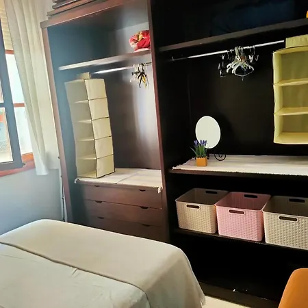 En Pleno Centro De Con Parking Economico