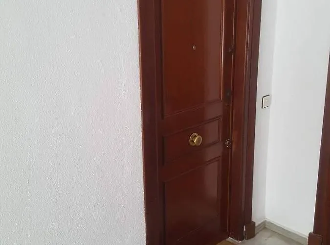 Apartment En Pleno Centro De Con Parking Economico Cádiz