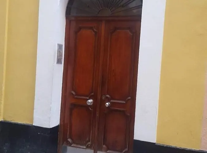 Apartament En Pleno Centro De Con Parking Economico *